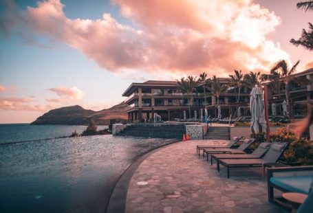 Luxury Hotel - building with infinity pool